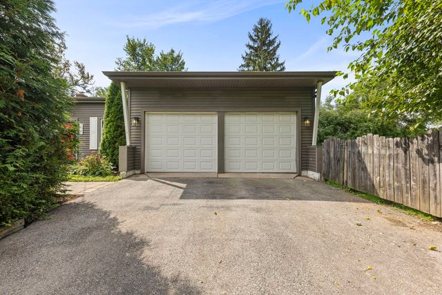 2N180 Mildred Avenue, Glen Ellyn, IL 60137