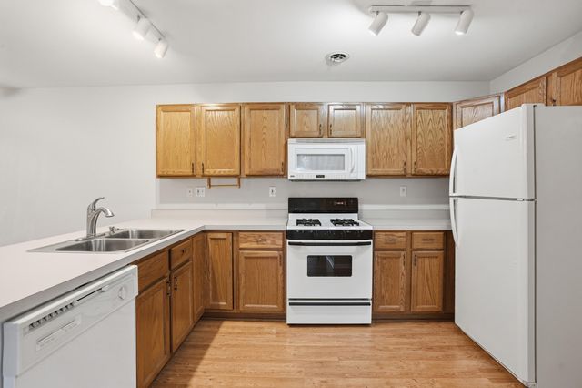 2219 Sandridge Lane, Dyer, IN 46311