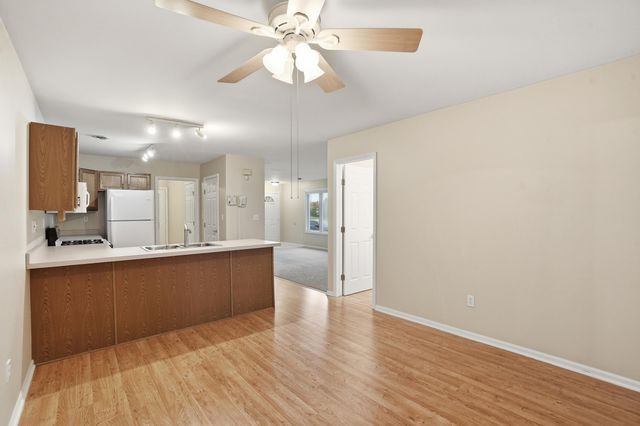 2219 Sandridge Lane, Dyer, IN 46311