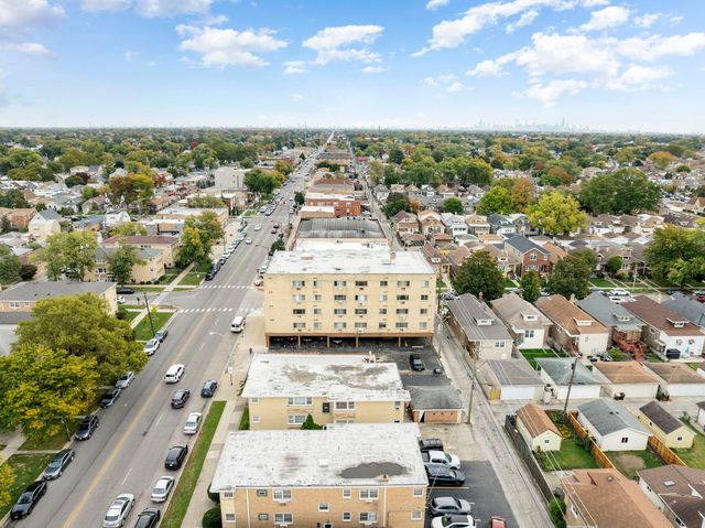 7733 W Belmont Avenue 306, Elmwood Park, IL 60707