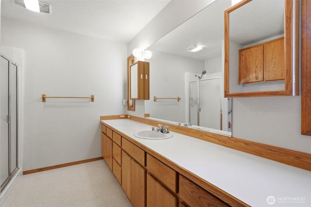 232 Sparks, Kelso, WA 98626