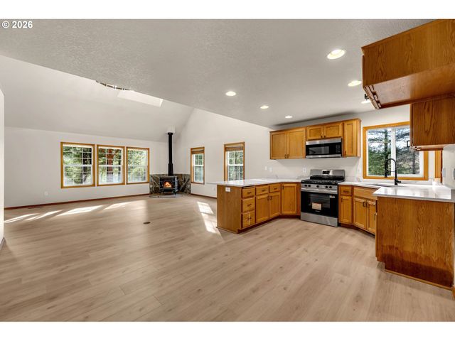 27614 Ne 434TH St, Amboy, WA 98601