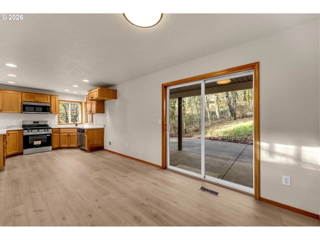 27614 Ne 434TH St, Amboy, WA 98601