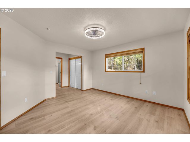 27614 Ne 434TH St, Amboy, WA 98601