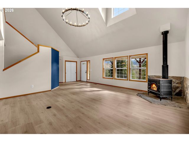 27614 Ne 434TH St, Amboy, WA 98601