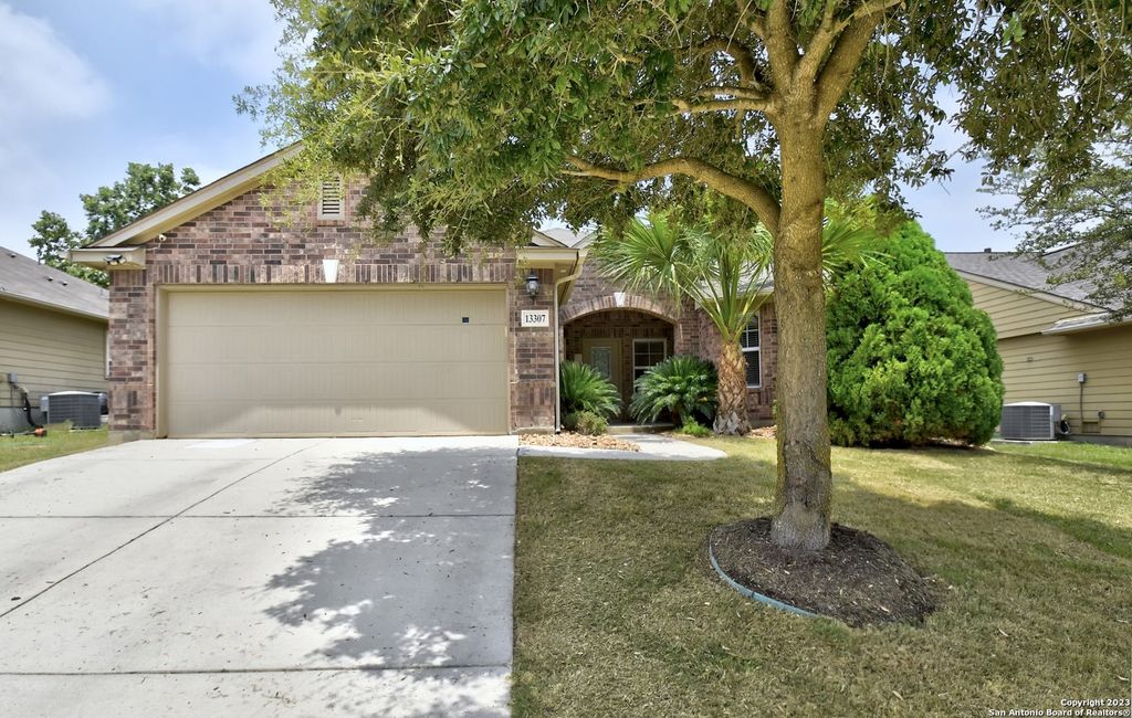 13307 Biltmore Lakes, Live Oak, TX 78233