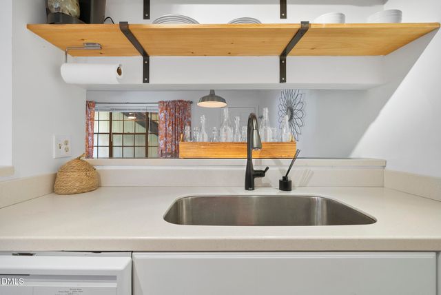 807 W Trinity Avenue Apt 127, Durham, NC 27701