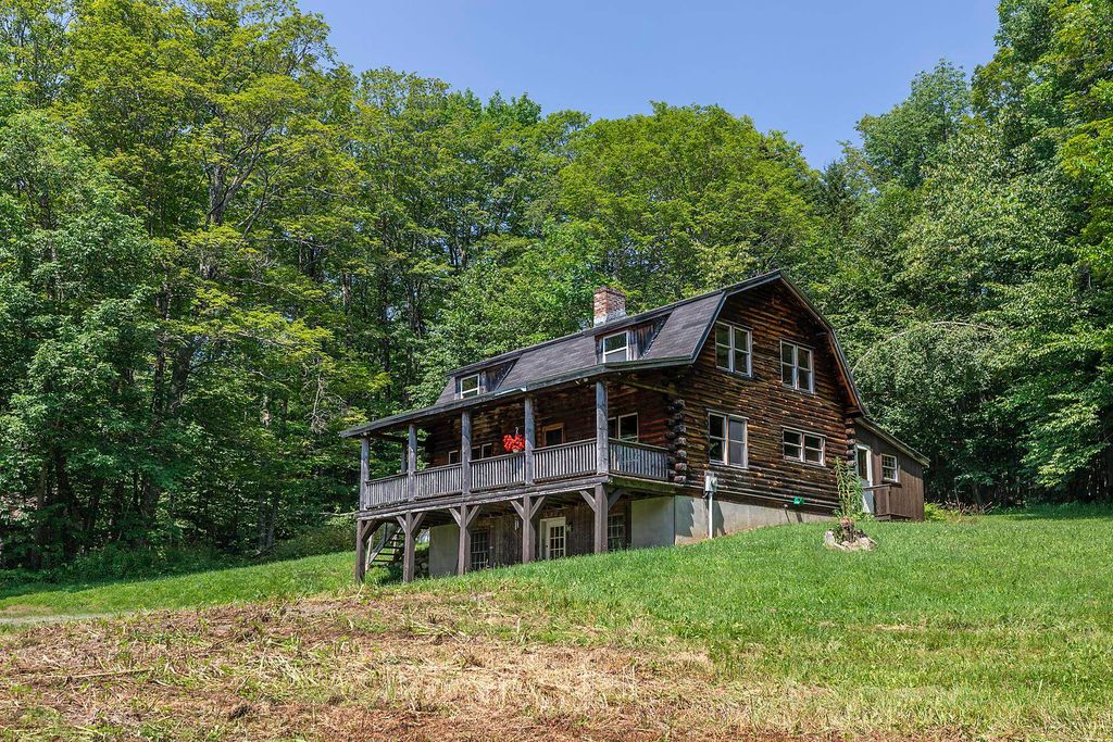 1577 Mount Hunger Road, Barnard, VT 05031
