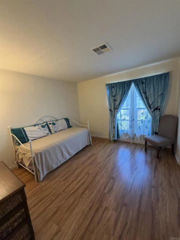 21205 Blue Curl, Canyon Country, CA 91351