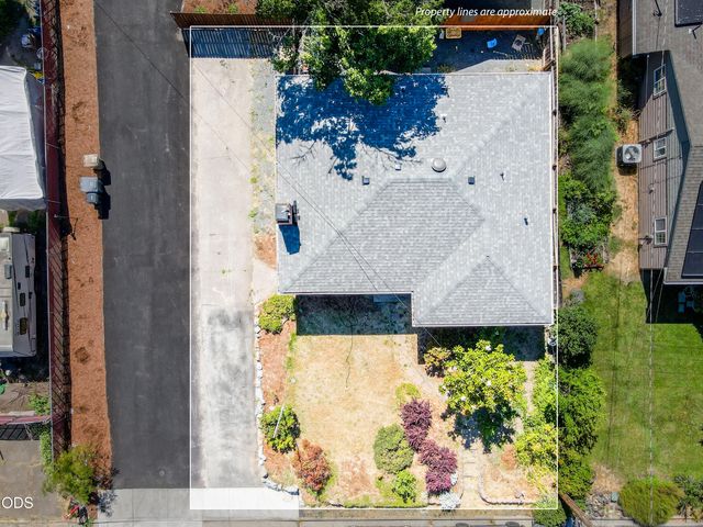 1224 SW Oak Street, Grants Pass, OR 97526