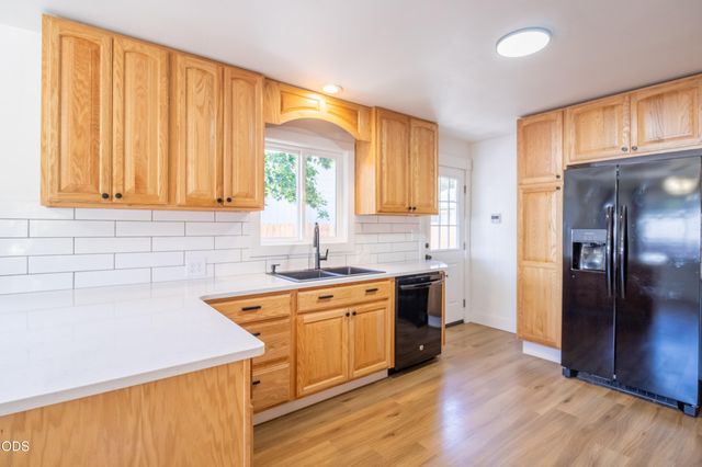 1224 SW Oak Street, Grants Pass, OR 97526