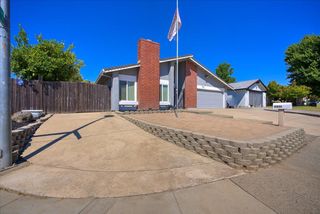 6801 Olive Tree Dr, Citrus Heights, CA 95610