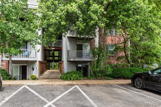 7611 Triwoods Drive D, Shrewsbury, MO 63119