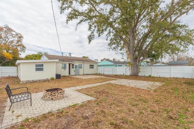 1235 PALM STREET, Clearwater, FL 33755