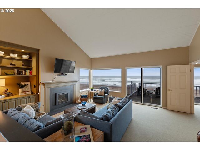 4175 N HIGHWAY 101 D-2, Depoe Bay, OR 97341