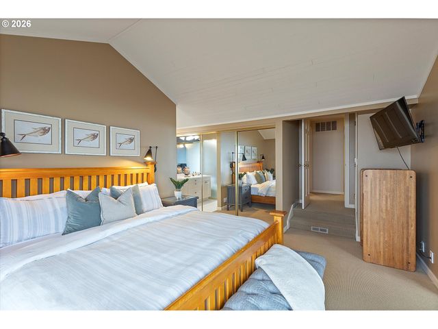 4175 N HIGHWAY 101 D-2, Depoe Bay, OR 97341