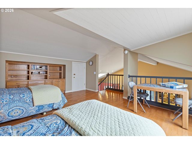 4175 N HIGHWAY 101 D-2, Depoe Bay, OR 97341