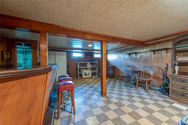 255 N Albany Avenue, Massapequa, NY 11758