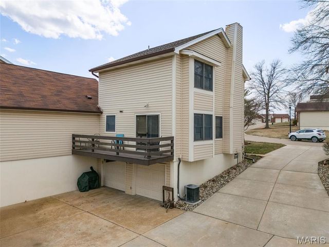 5527 Pierre Court, Mehlville, MO 63128