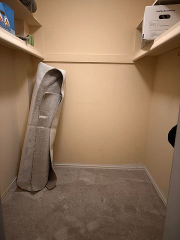 4921 N Crooks Road N-10, Royal Oak, MI 48073