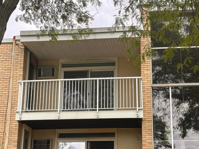 4921 N Crooks Road N-10, Royal Oak, MI 48073