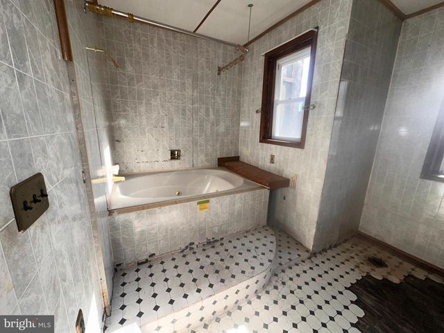 3947 N BROAD ST, Philadelphia, PA 19140