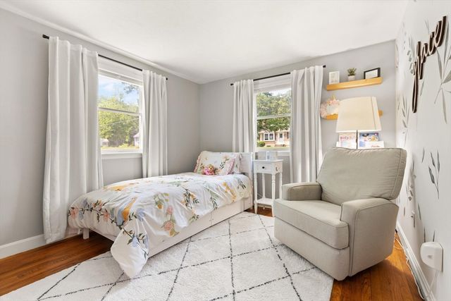 10 Lucille Ave, Westford, MA 01886