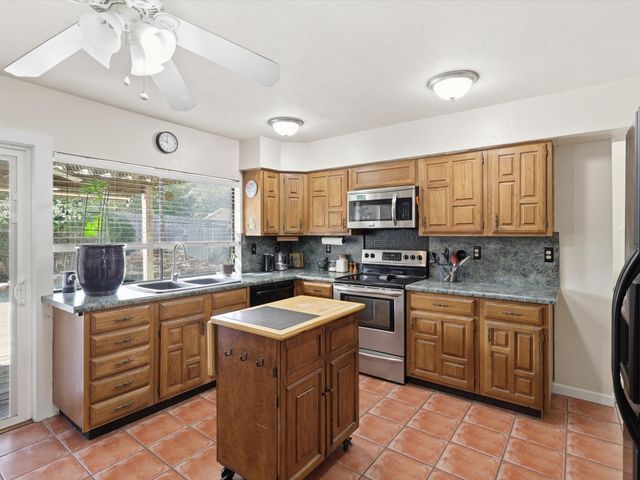 303 Woodhurst Drive, Coppell, TX 75019