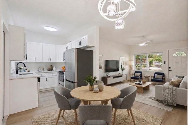 3013 KELVINGTON DRIVE, Orlando, FL 32810