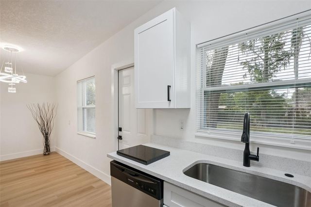 3013 KELVINGTON DRIVE, Orlando, FL 32810