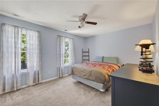 4912 Cliffony DR, Virginia Beach, VA 23464