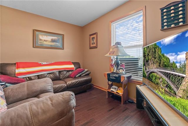 18500 E 191st Street, Pleasant Hill, MO 64080