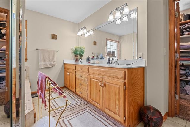 18500 E 191st Street, Pleasant Hill, MO 64080