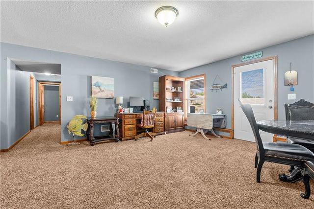 18500 E 191st Street, Pleasant Hill, MO 64080