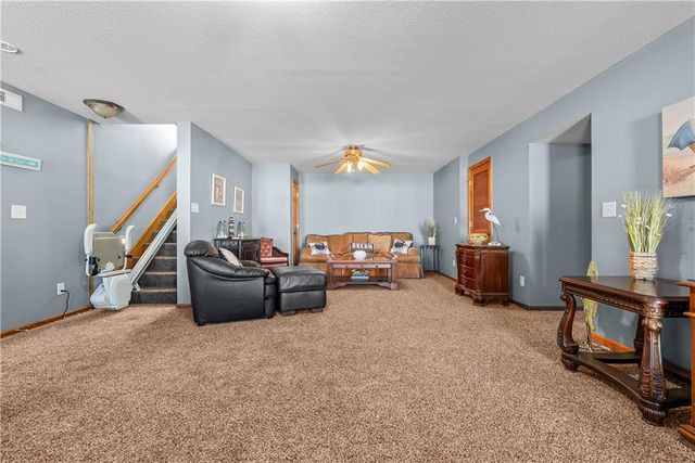 18500 E 191st Street, Pleasant Hill, MO 64080