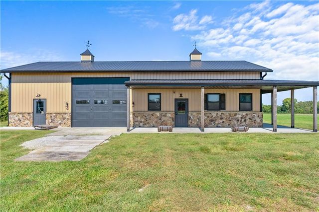 18500 E 191st Street, Pleasant Hill, MO 64080