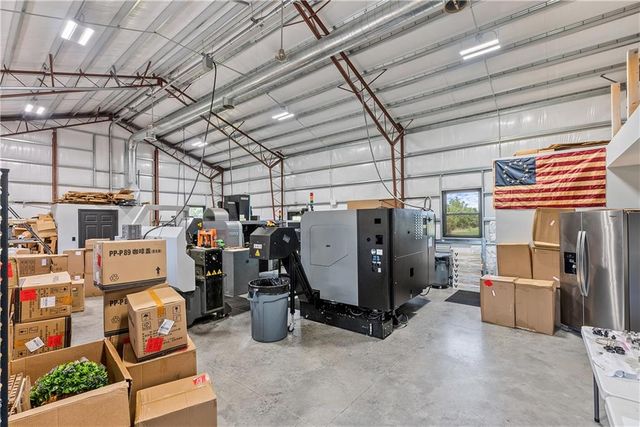 18500 E 191st Street, Pleasant Hill, MO 64080