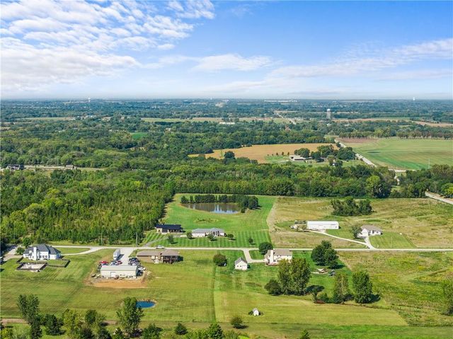 18500 E 191st Street, Pleasant Hill, MO 64080