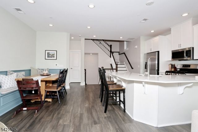 54 Harvest Way, Little Falls Twp., NJ 07424