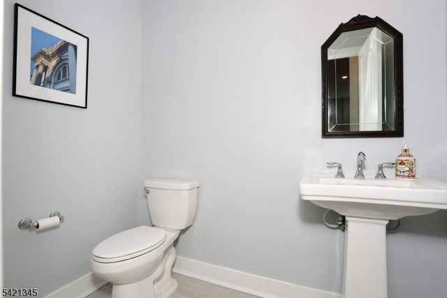 54 Harvest Way, Little Falls Twp., NJ 07424