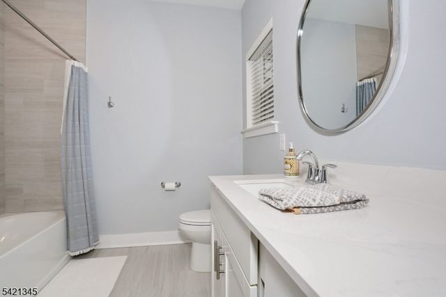 54 Harvest Way, Little Falls Twp., NJ 07424