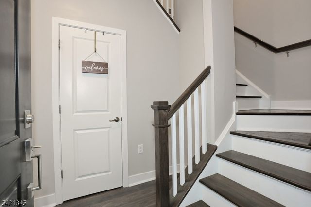 54 Harvest Way, Little Falls Twp., NJ 07424