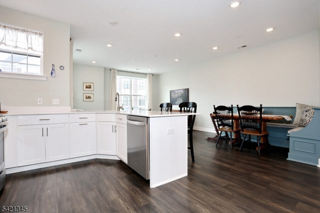 54 Harvest Way, Little Falls Twp., NJ 07424