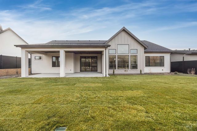 5502 W Haughburn Dr, Eagle, ID 83616