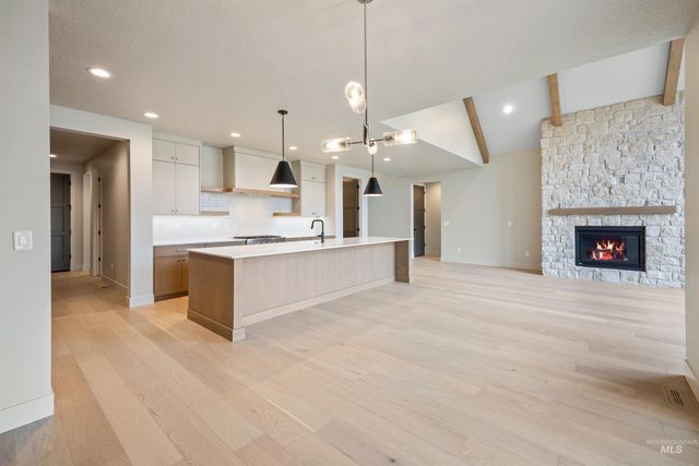 5502 W Haughburn Dr, Eagle, ID 83616