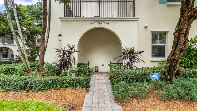 4362 Cascada Circle, Cooper City, FL 33024