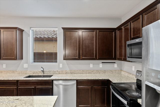 18390 W via del sol --, Surprise, AZ 85387