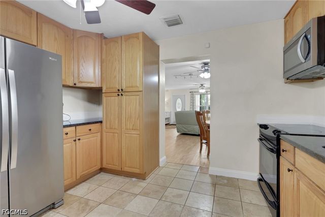 2431 Lippincott RD, Alva, FL 33920