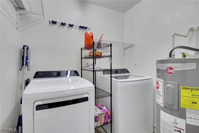 2431 Lippincott RD, Alva, FL 33920