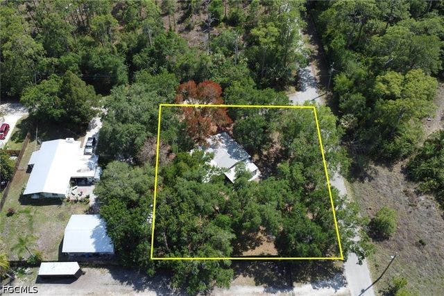 2431 Lippincott RD, Alva, FL 33920